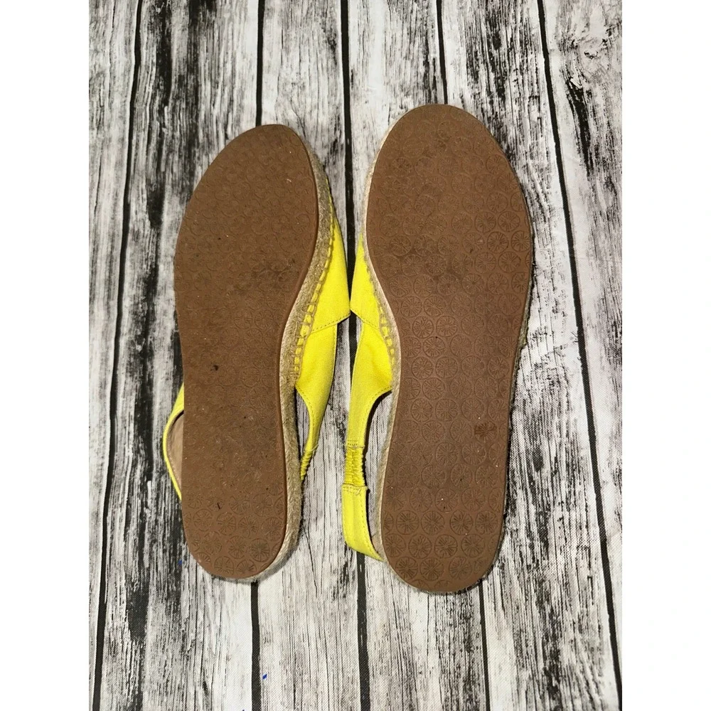 Lilly Pulitzer Yellow Slingback Pineapple  Canvas Espadrille's‎ 7.5 Peep Toe